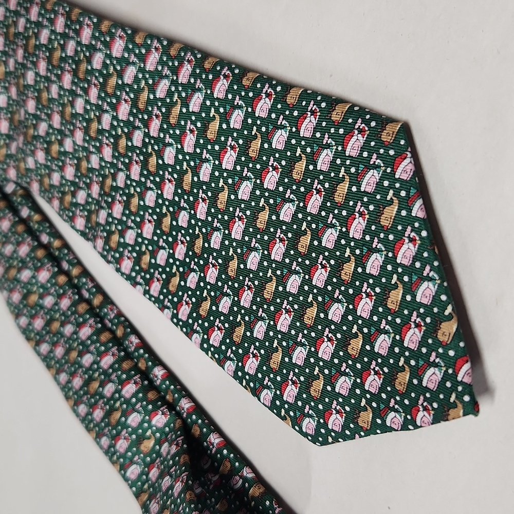 Vineyard Vines Men's Santas Helper Whale Tie Green 100% Silk USA New Holiday